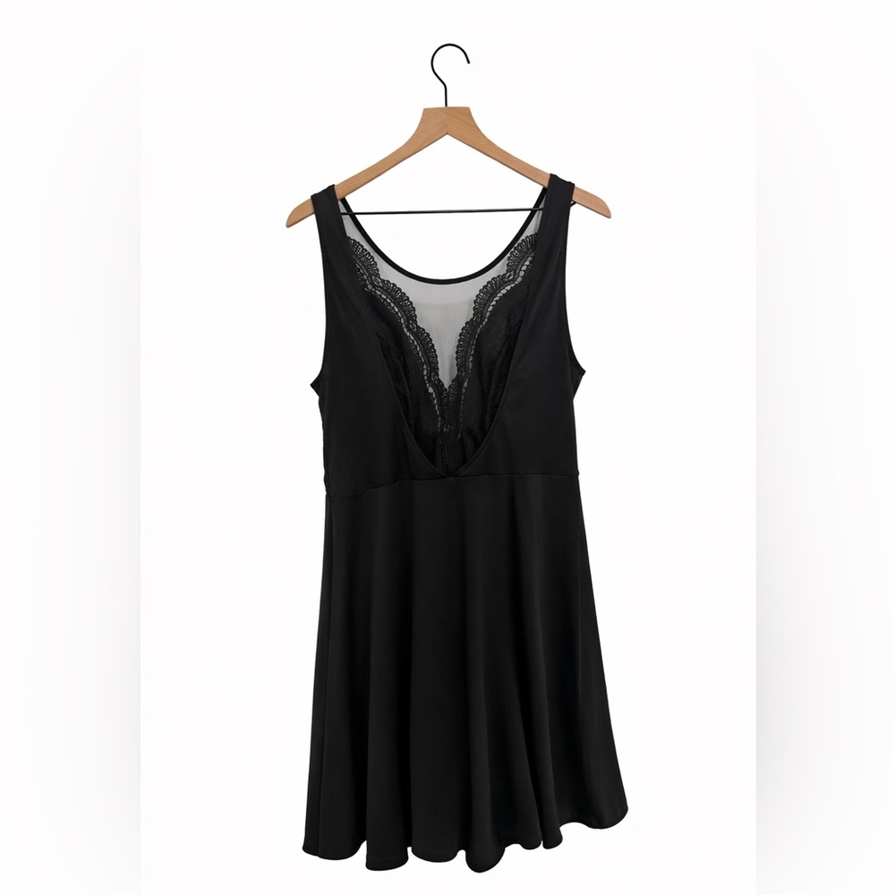 Black Cocktail Grace Karin Dress — (NWT) Backless Lace V-Neck Dress XL